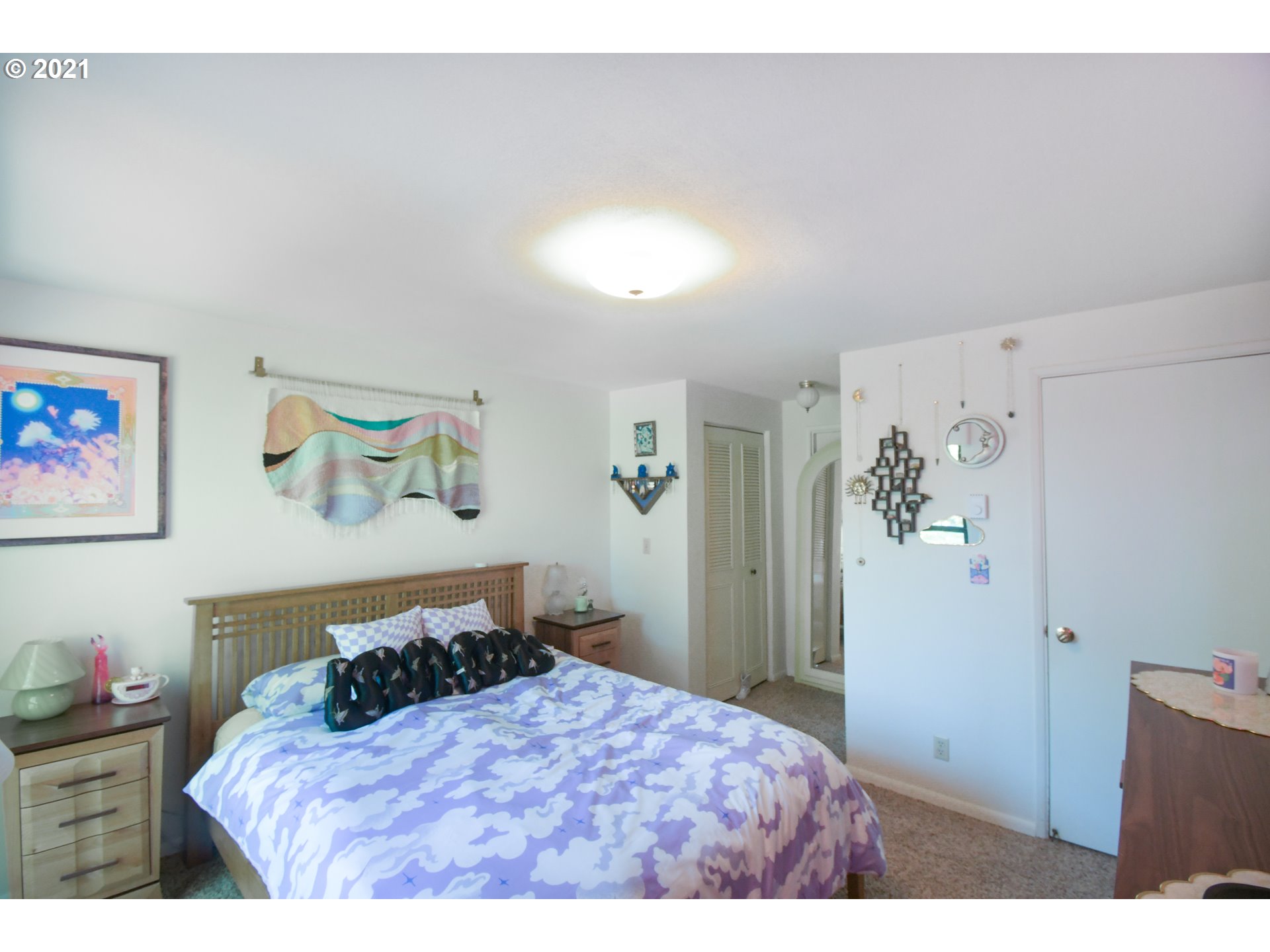 122 Treehill Loop Eugene, OR 97405 - Photo 17 of 29 Gallery Image 17