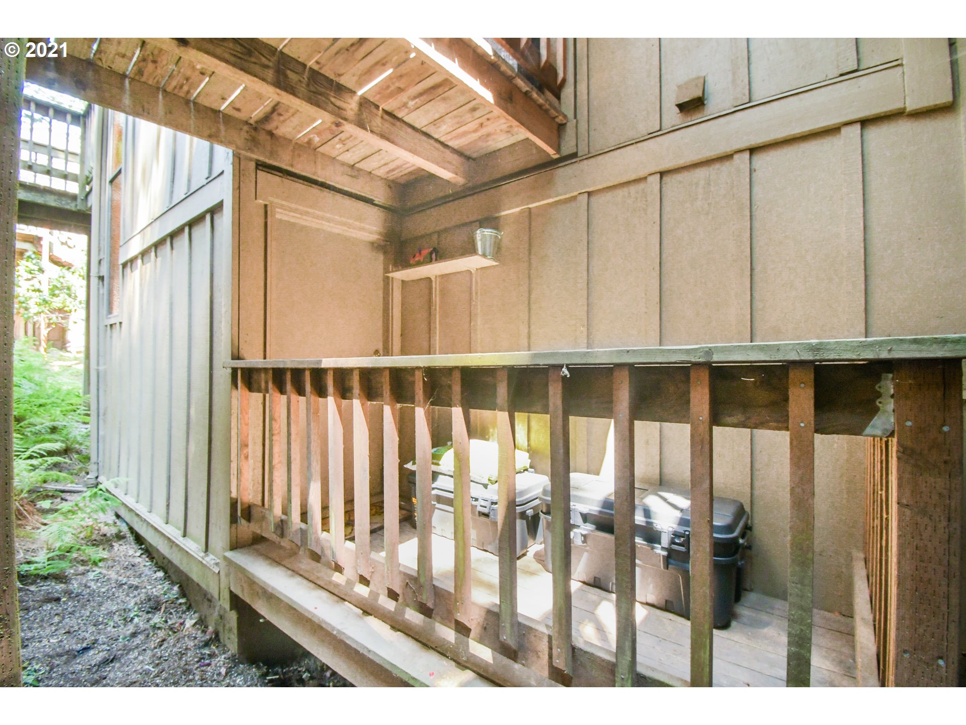 122 Treehill Loop Eugene, OR 97405 - Photo 21 of 29 Gallery Image 21