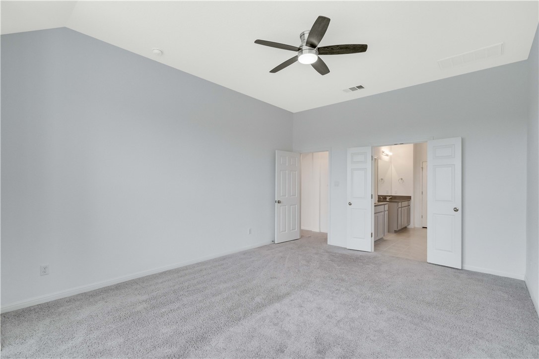 17629 Shafer Drive Pflugerville, TX 78660 - Photo 12 of 35 a view of a livingroom with a ceiling fan