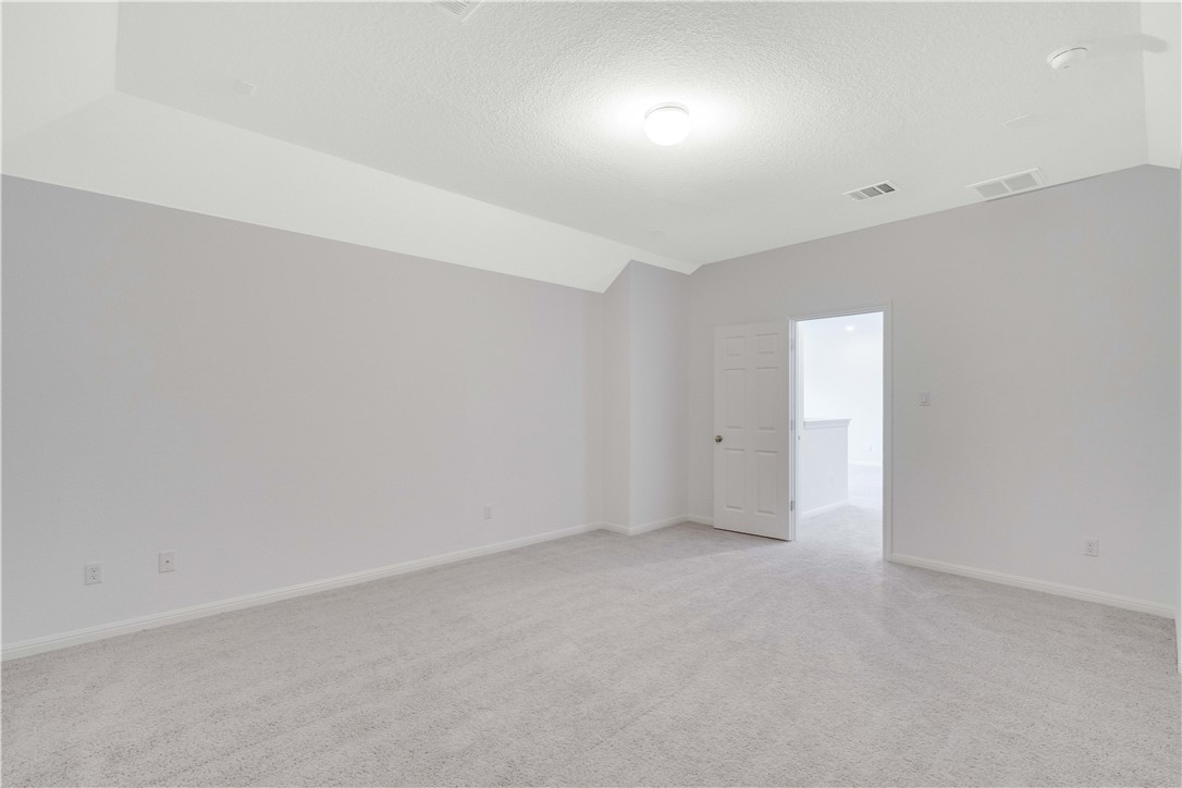 17629 Shafer Drive Pflugerville, TX 78660 - Photo 23 of 35 an empty room with an entryway