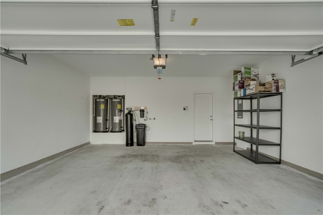 17629 Shafer Drive Pflugerville, TX 78660 - Photo 32 of 35 a view of empty room with ceiling fan