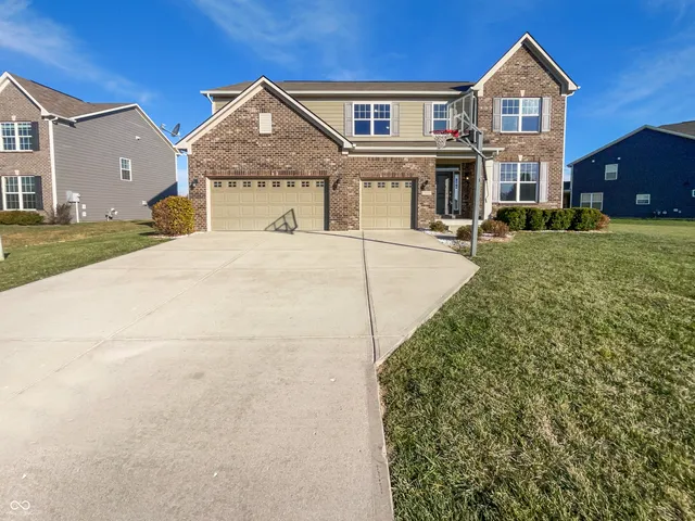 $540,000 | 7662 Innismore Drive, Brownsburg, IN 46112