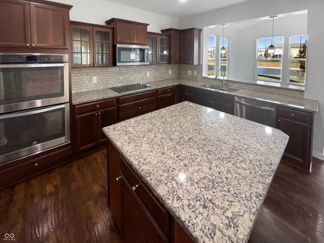 $540,000 | 7662 Innismore Drive, Brownsburg, IN 46112