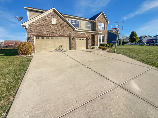 $540,000 | 7662 Innismore Drive, Brownsburg, IN 46112