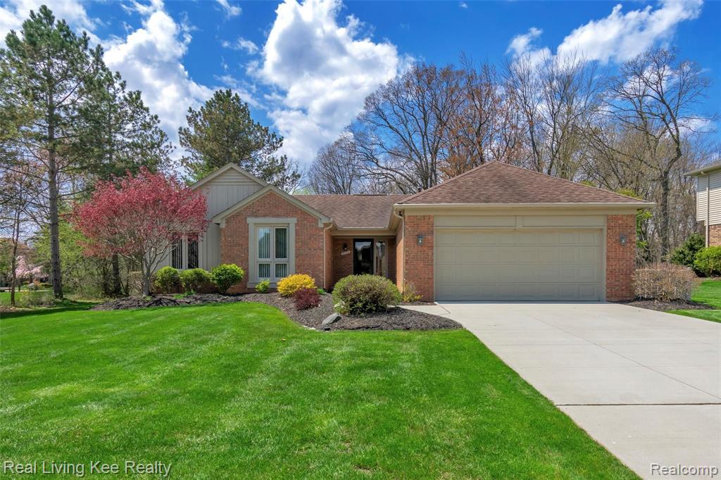 3223 Edmunton Drive Rochester Hills, MI 48306 - Photo 1 of 56
