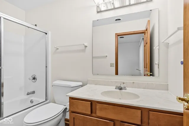 $1,790 | 1711 Lafayette Avenue, Unit 9, Lebanon, IN 46052