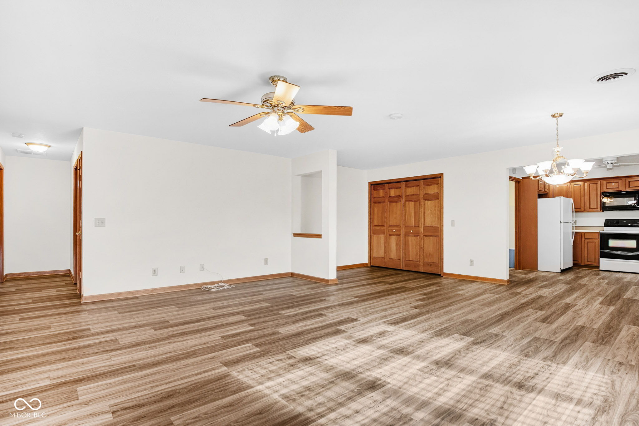 1711 Lafayette Avenue, Unit 9 Lebanon, IN 46052 - Photo 4 of 40