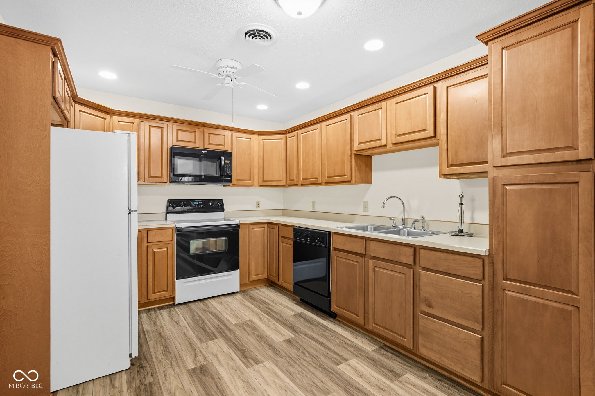 1711 Lafayette Avenue, Unit 9 Lebanon, IN 46052 - Photo 10 of 40