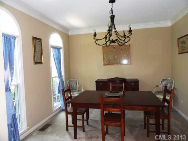 10714 Ridge Acres Road Charlotte, NC 28214 - Photo 2 of 16 Gallery Image 2