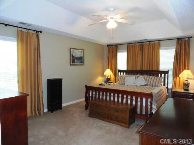 10714 Ridge Acres Road Charlotte, NC 28214 - Photo 12 of 16 Gallery Image 12