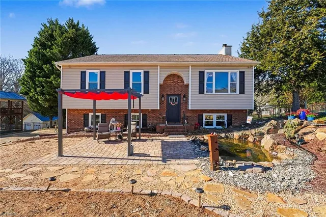 $340,000 | 6033 Stone Bluff Drive, Clemmons, NC 27012