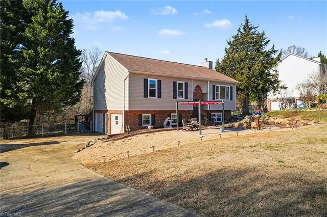 $340,000 | 6033 Stone Bluff Drive, Clemmons, NC 27012