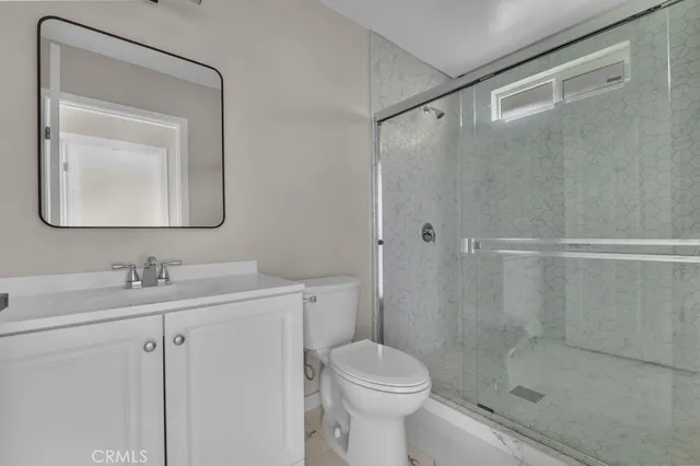 $2,995 | 15513 Hart Street, Van Nuys, CA 91406