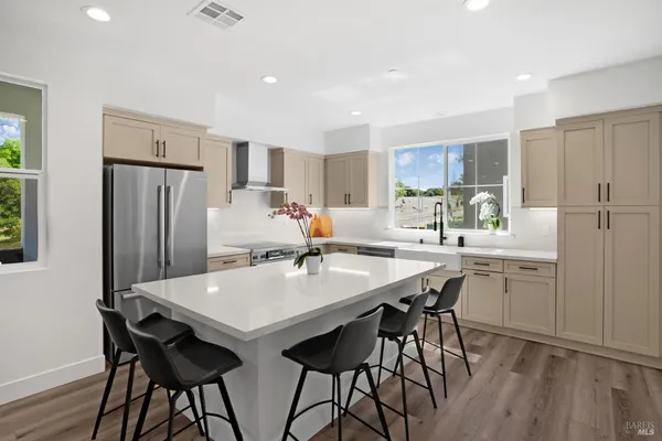 $899,900 | 475 Semillon Lane, Santa Rosa, CA 95403