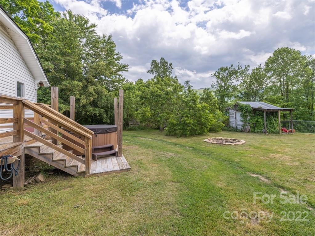 316 Bee Tree Road Swannanoa, NC 28778 - Photo 18 of 24 Gallery Image 18