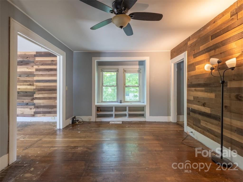 316 Bee Tree Road Swannanoa, NC 28778 - Photo 5 of 24 Gallery Image 5
