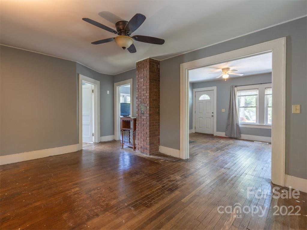 316 Bee Tree Road Swannanoa, NC 28778 - Photo 6 of 24 Gallery Image 6
