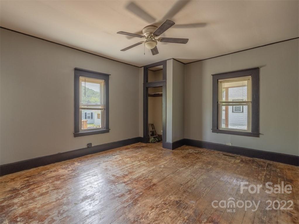 316 Bee Tree Road Swannanoa, NC 28778 - Photo 10 of 24 Gallery Image 10