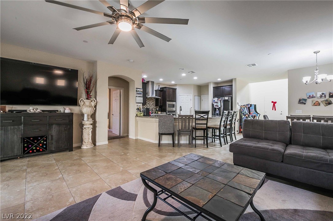 165 Strone Street Henderson, NV 89012 - Photo 3 of 34