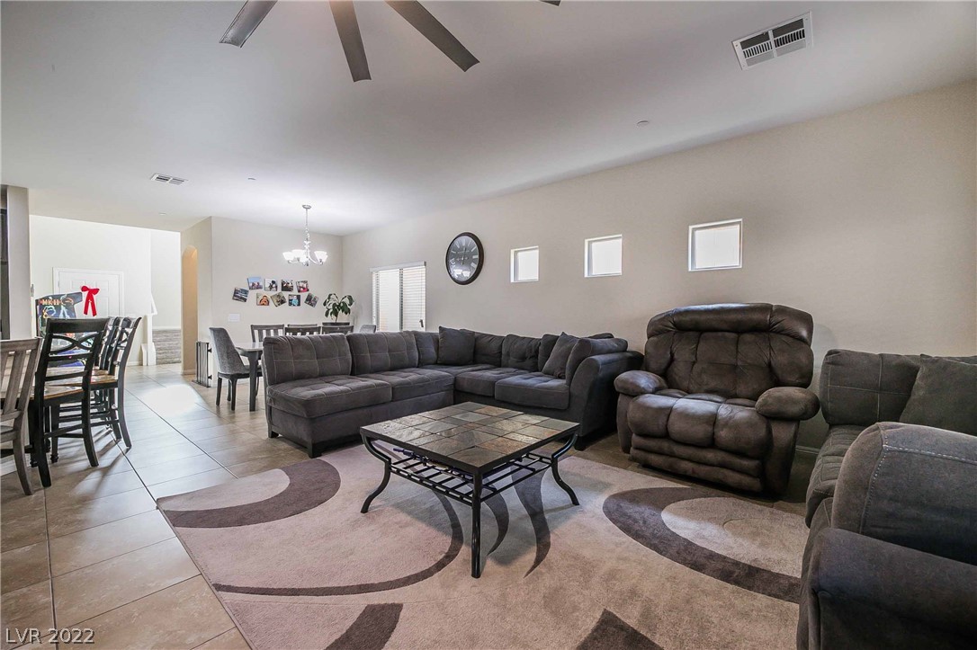 165 Strone Street Henderson, NV 89012 - Photo 4 of 34