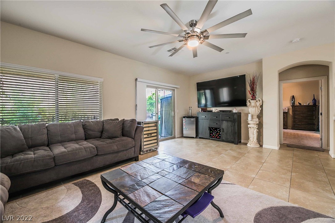 165 Strone Street Henderson, NV 89012 - Photo 5 of 34