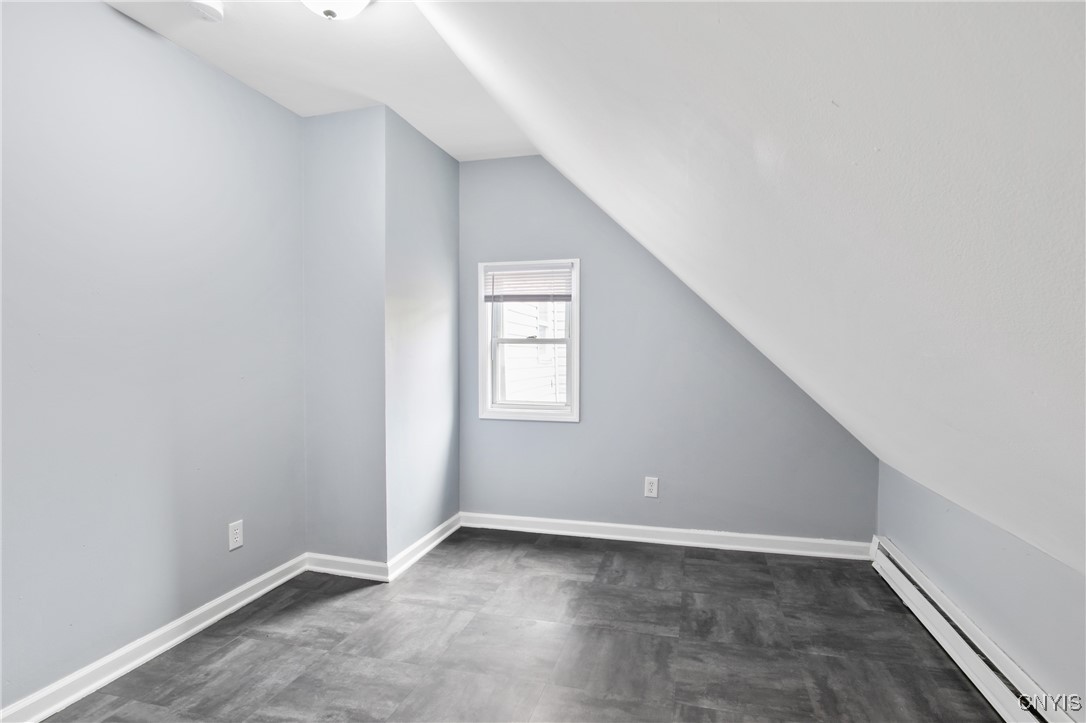 1002 Butternut Street Syracuse, NY 13208 - Photo 20 of 44