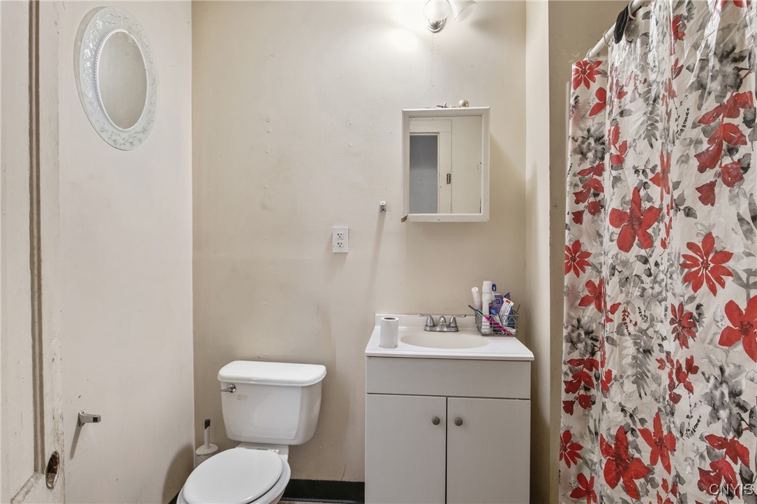 1002 Butternut Street Syracuse, NY 13208 - Photo 27 of 44