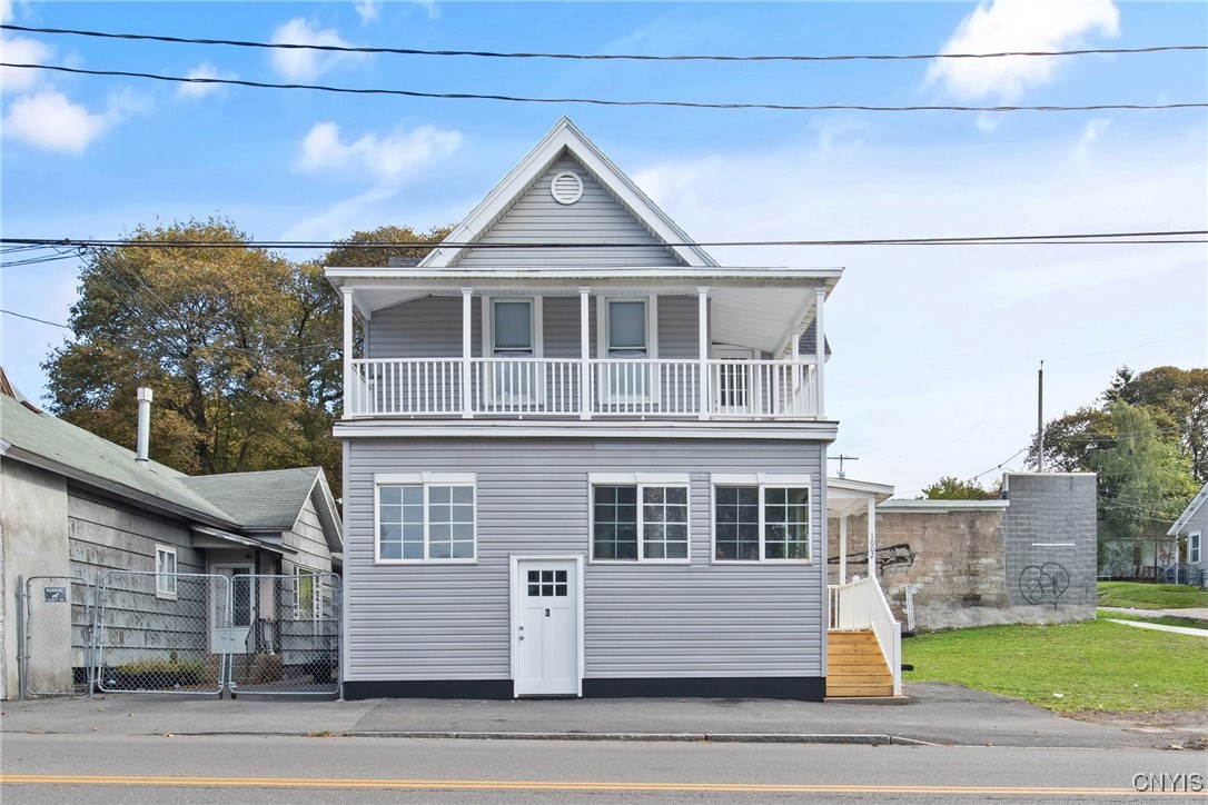 1002 Butternut Street Syracuse, NY 13208 - Photo 3 of 44