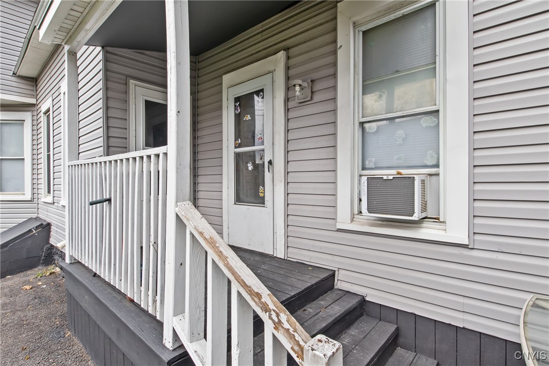 1002 Butternut Street Syracuse, NY 13208 - Photo 39 of 44