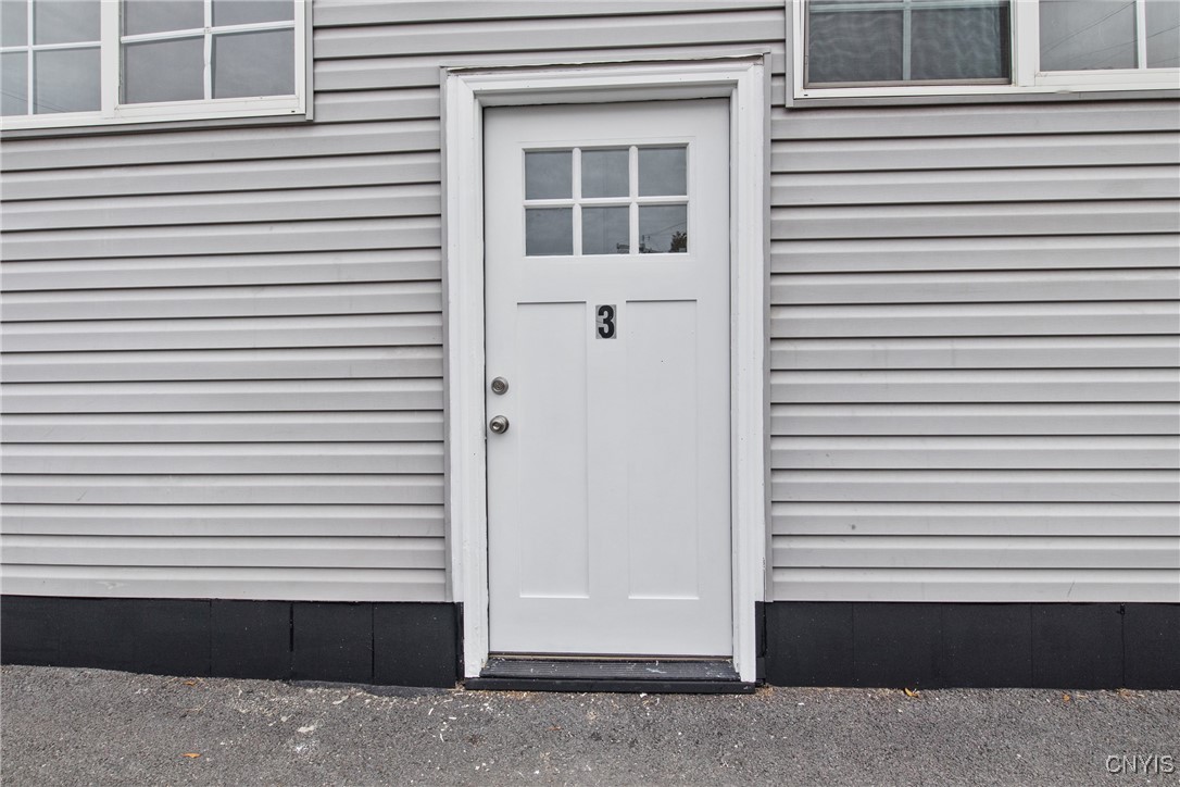 1002 Butternut Street Syracuse, NY 13208 - Photo 4 of 44