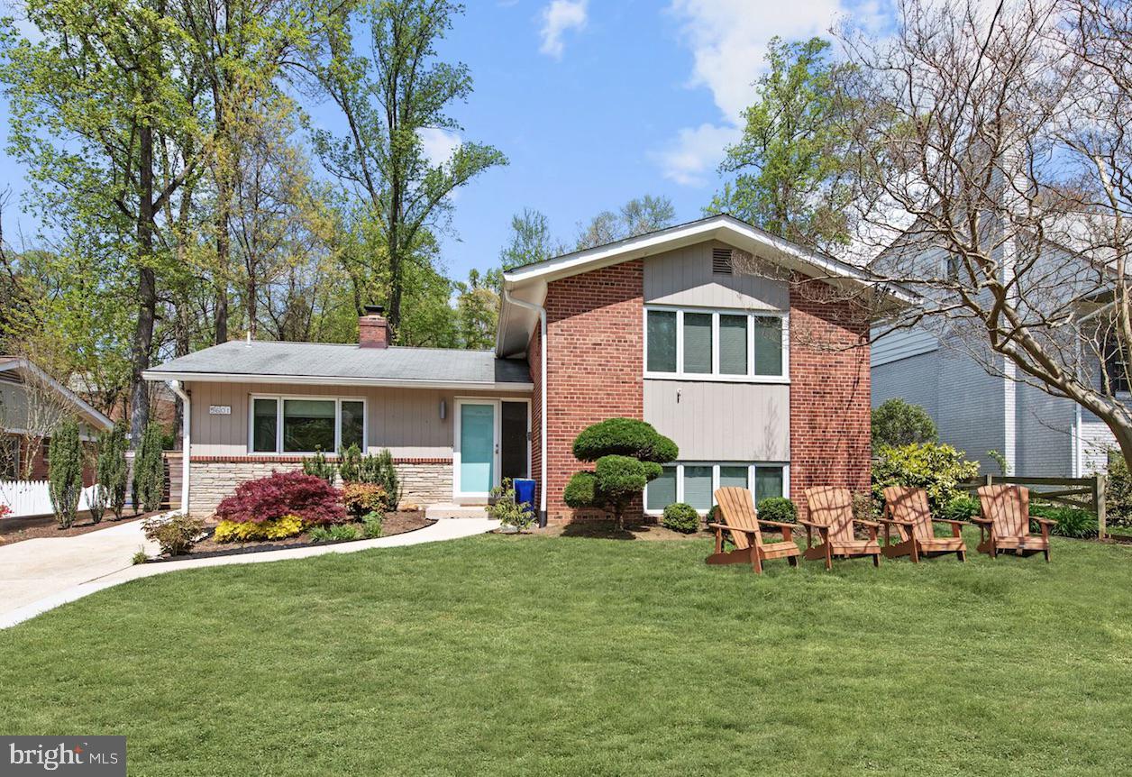 5601 Huntington Parkway Bethesda, MD 20814 - Photo 1 of 36