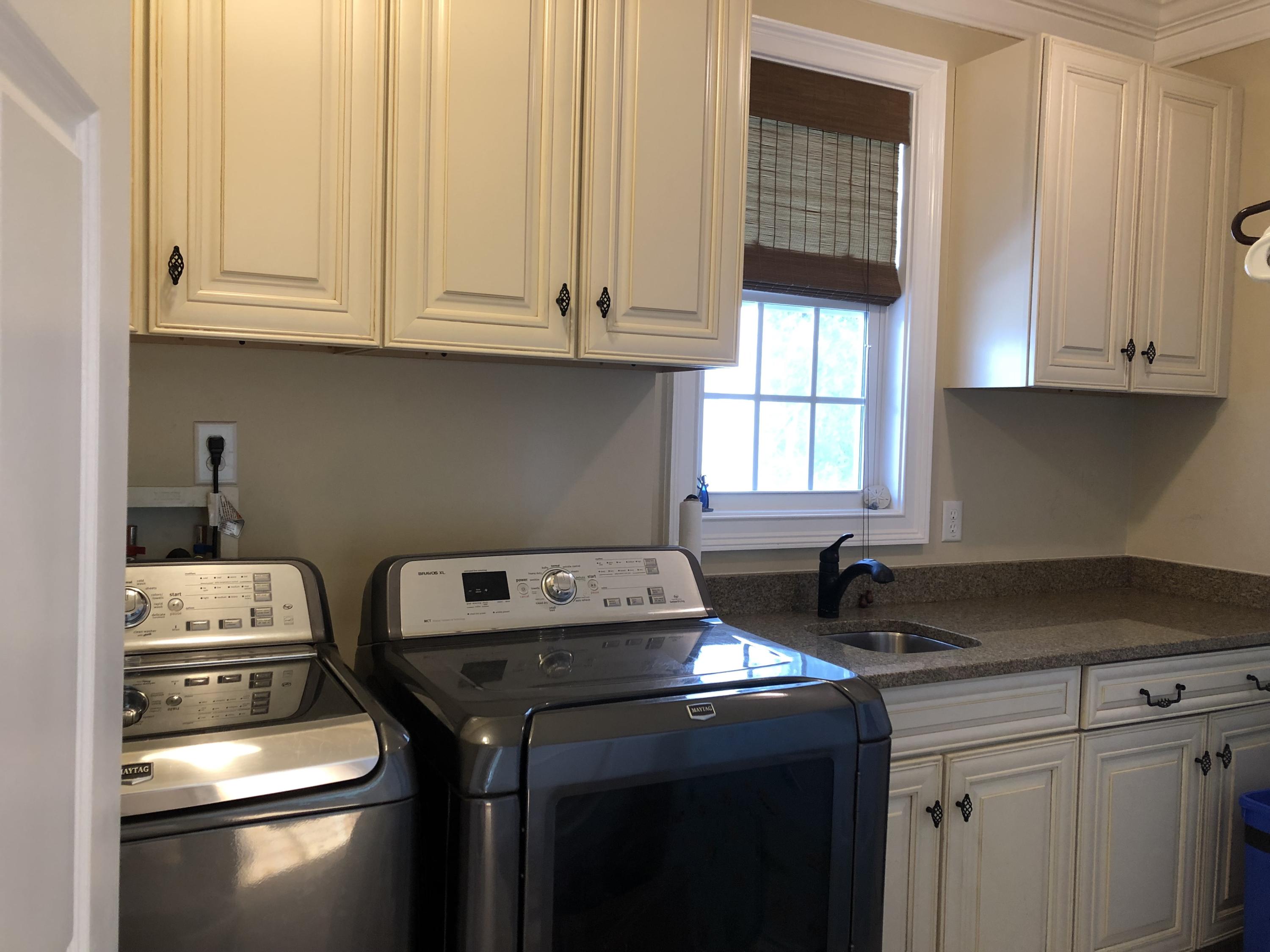 1117 Galleon Road Charleston, SC 29412 - Photo 11 of 33 laundry room