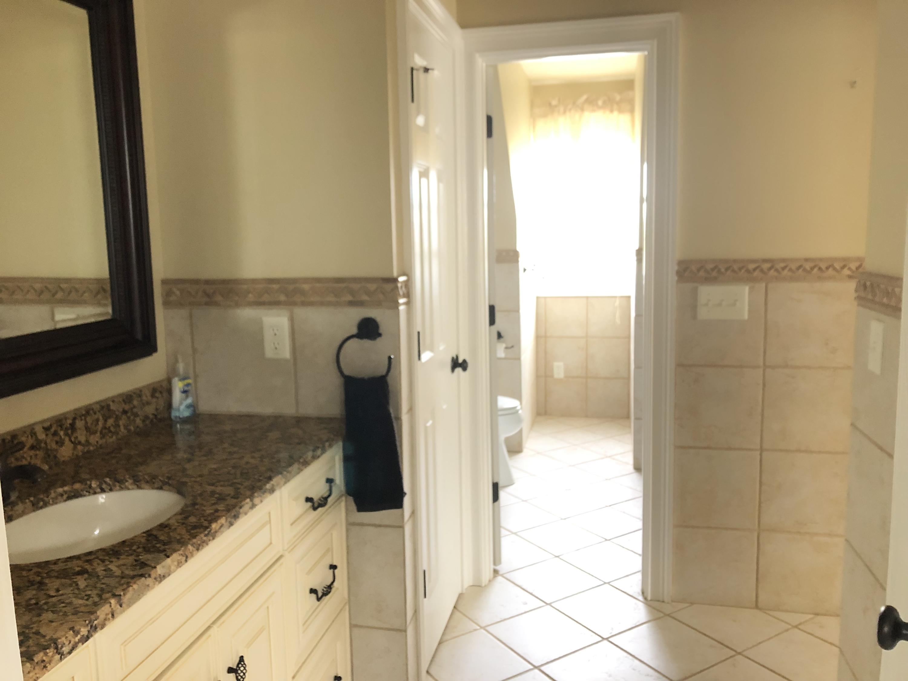 1117 Galleon Road Charleston, SC 29412 - Photo 19 of 33 upstairs bathroom