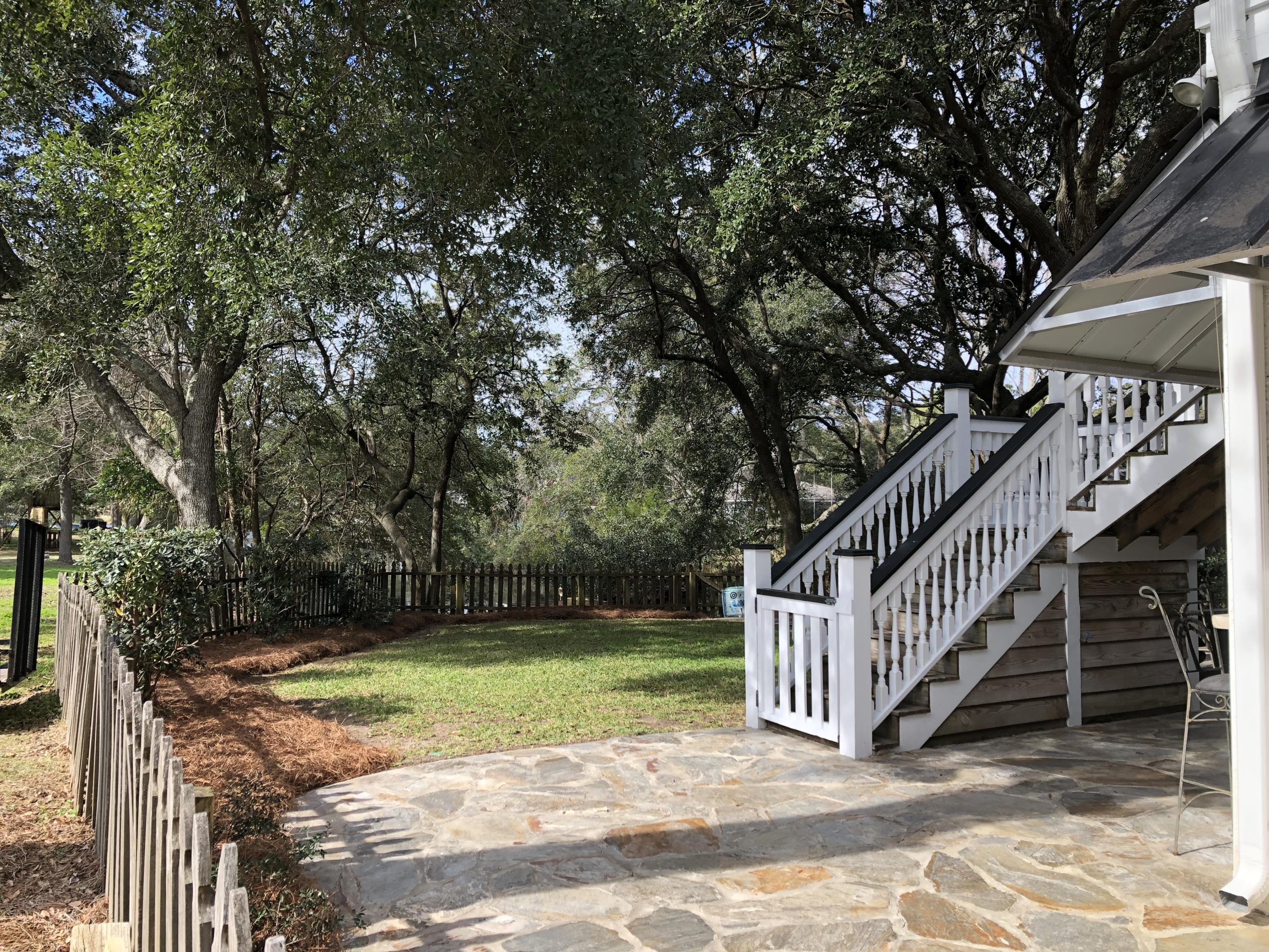 1117 Galleon Road Charleston, SC 29412 - Photo 26 of 33 backyard
