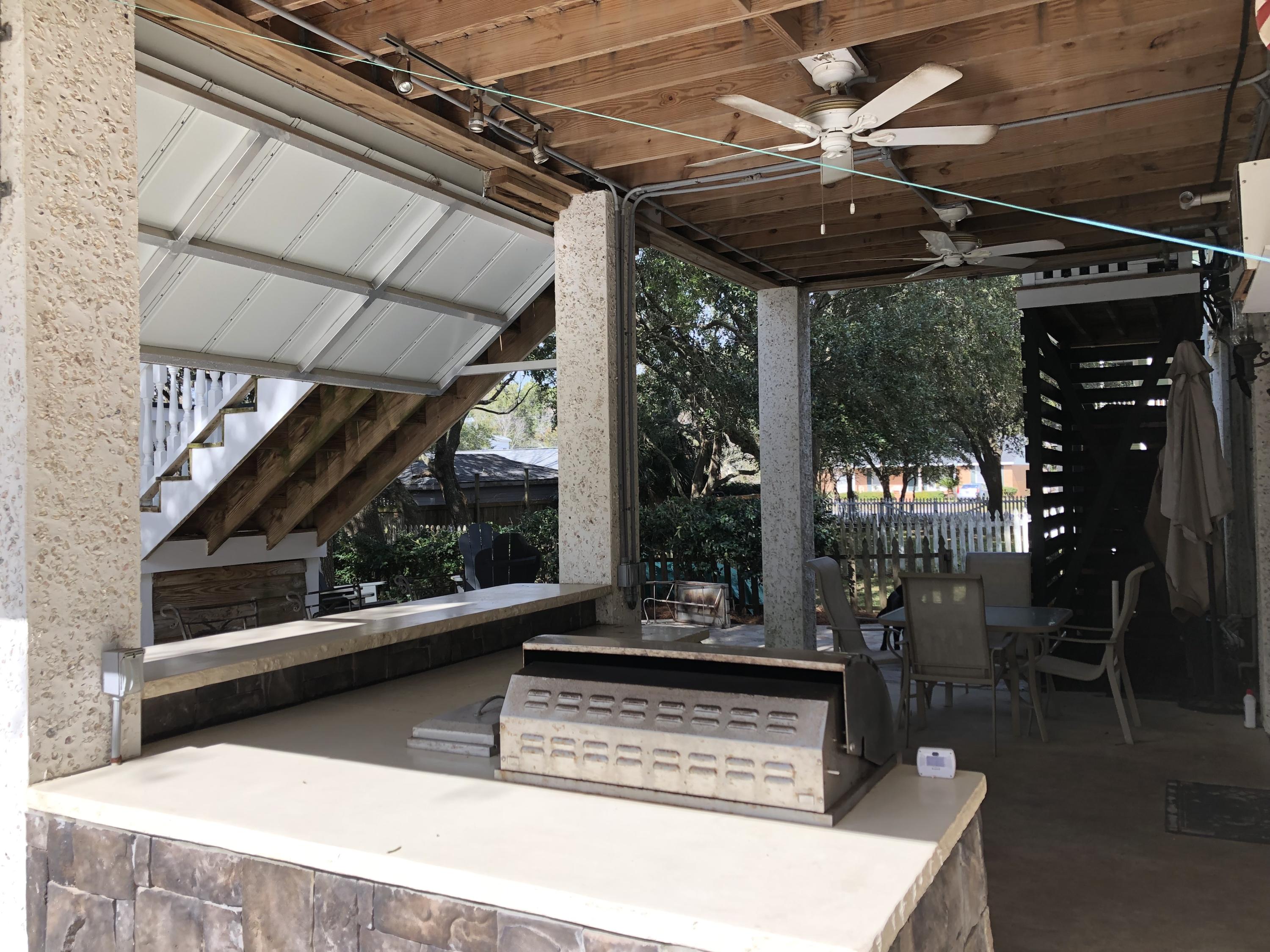 1117 Galleon Road Charleston, SC 29412 - Photo 29 of 33 outdoor kitchen