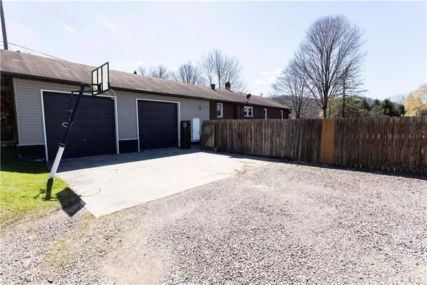 $190,000 | 842 Anderson Street, Confluence, PA 15424