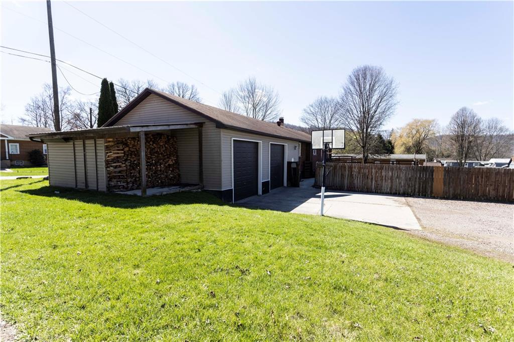 842 Anderson Street Confluence, PA 15424 - Photo 2 of 43 a view of a house with a yard