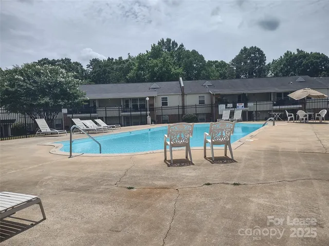 $1,250 | 4601 Coronado Drive, Charlotte, NC 28212