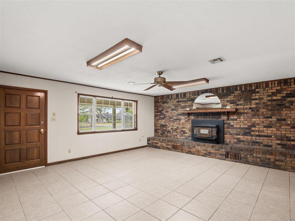 1960 Granberry Road Deridder, LA 70634 - Photo 3 of 19