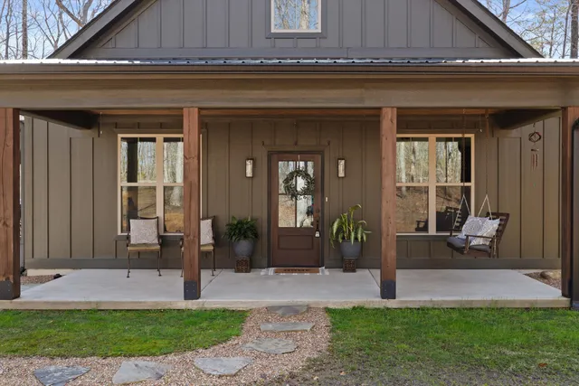 $424,900 | 171 West Bluff Road, Menlo, GA 30731