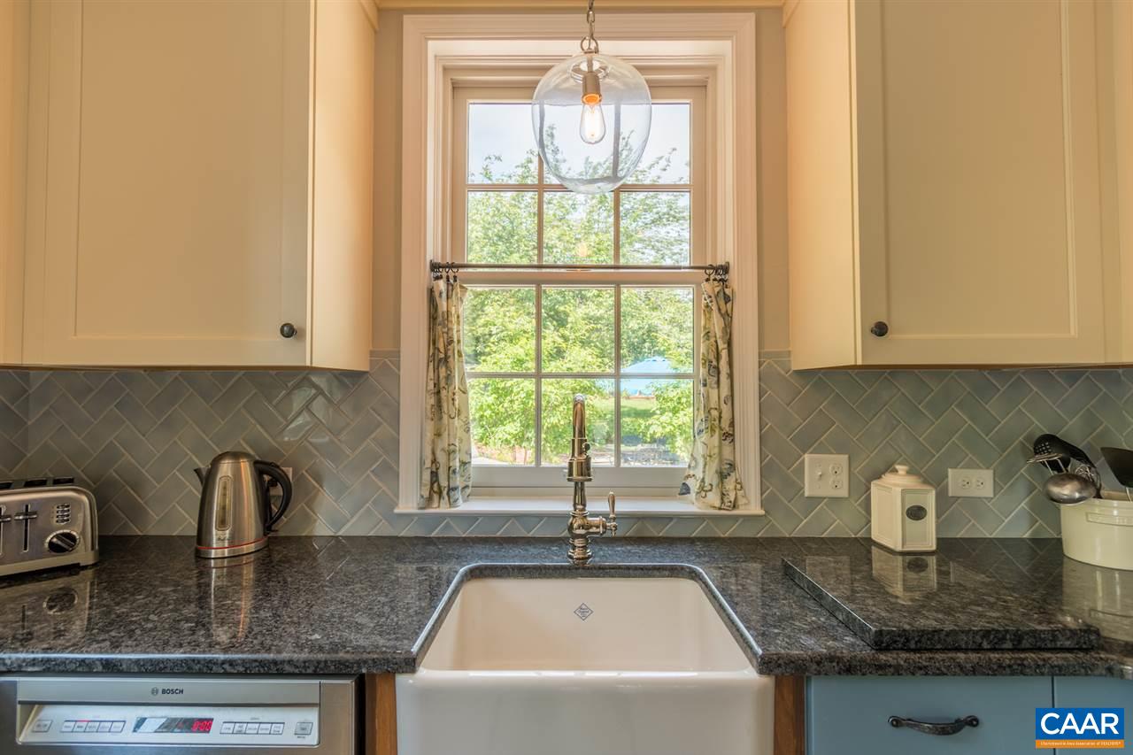 1651 Oxford Road Charlottesville, VA 22903 - Photo 13 of 43 Gallery Image 13