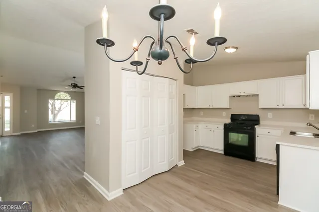 $1,725 | 6695 Emerald Pointe Circle, South Fulton, GA 30349