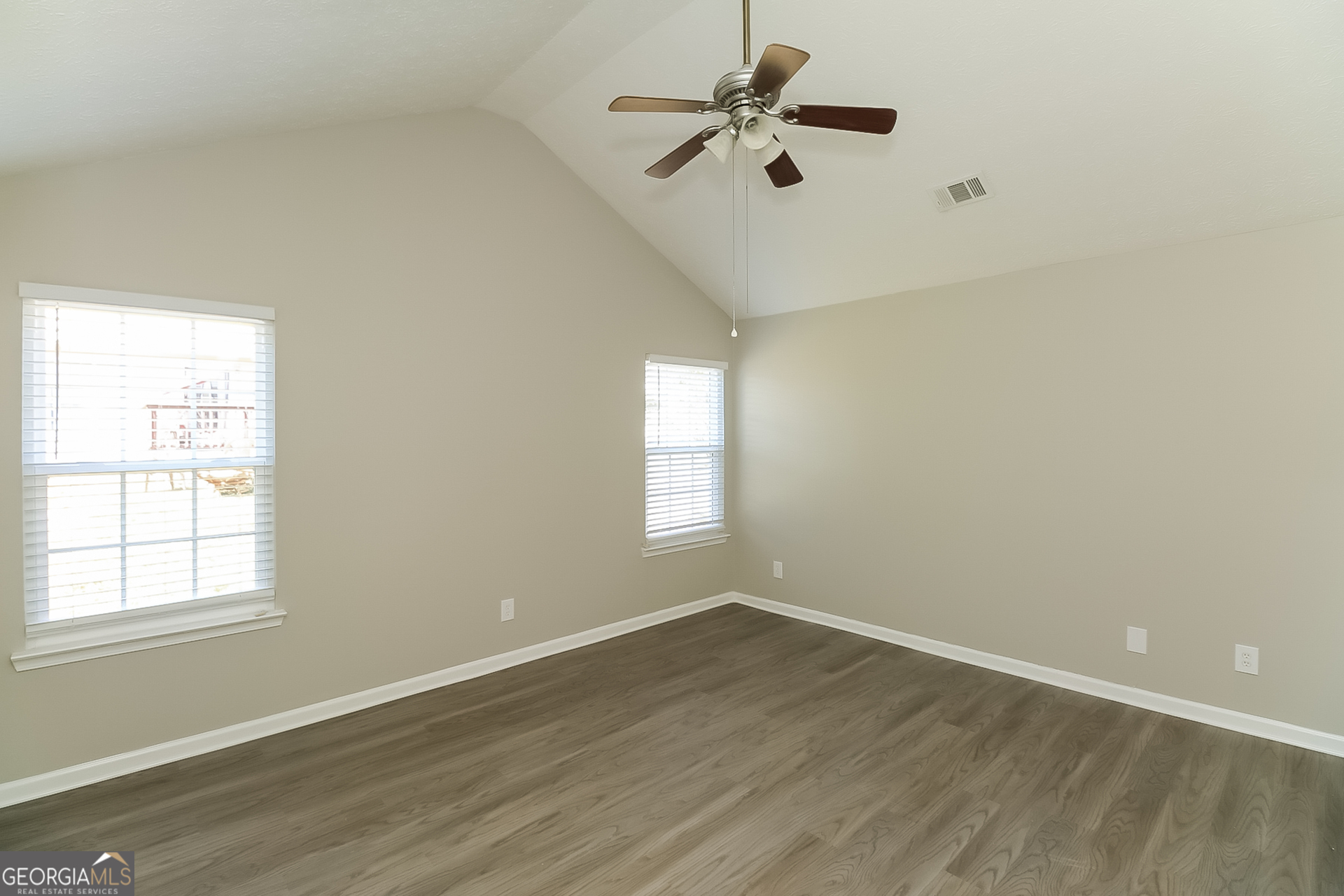 6695 Emerald Pointe Circle South Fulton, GA 30349 - Photo 10 of 16