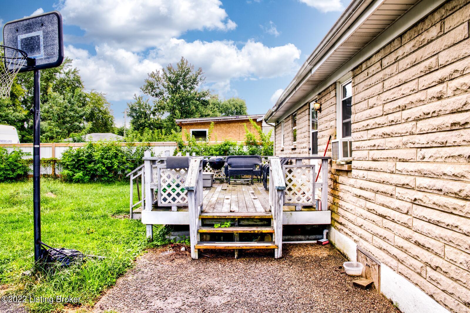 9820 Blue Lick Road Louisville, KY 40229 - Photo 8 of 17 GSP-9820_Blue_Lick_Rd-15