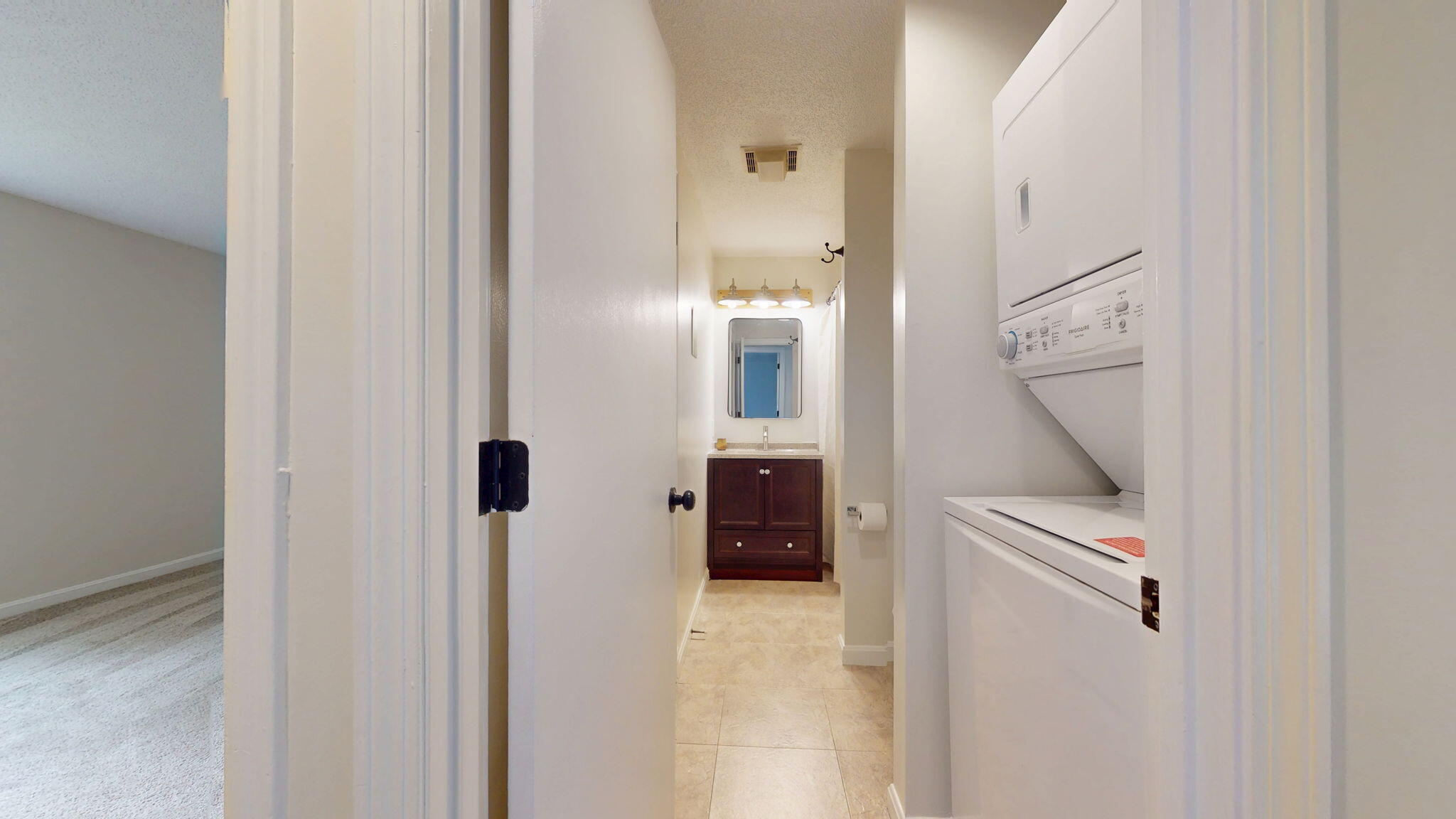 4 Academy Place, Unit 3 Saco, ME 04072 - Photo 20 of 26 Washer/dryer in full bathroom