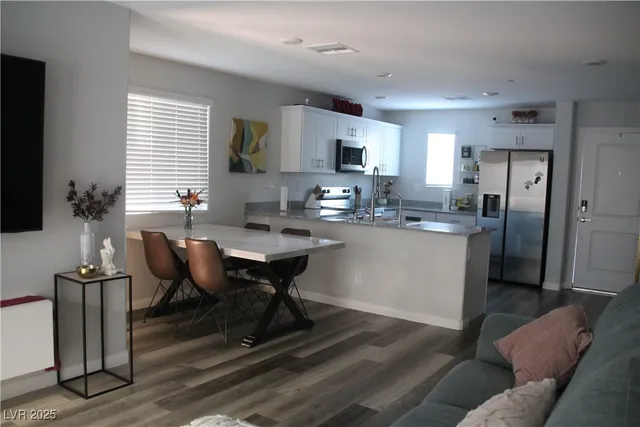 $370,000 | 12236 Glass Desert Road, Unit 4, Las Vegas, NV 89183