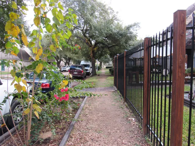 $1,550 | 15543 Weldon Drive, Houston, TX 77032