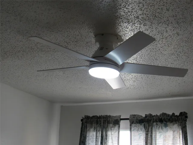 $1,550 | 15543 Weldon Drive, Houston, TX 77032