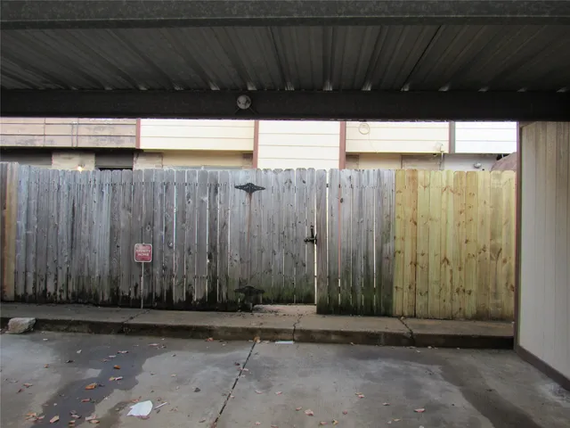 $1,550 | 15543 Weldon Drive, Houston, TX 77032