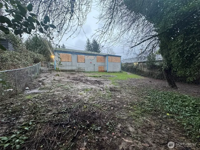 $399,875 | 8915 10th Avenue South, Seattle, WA 98108